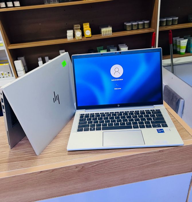 Hp 830 G8 11th i7 16/512