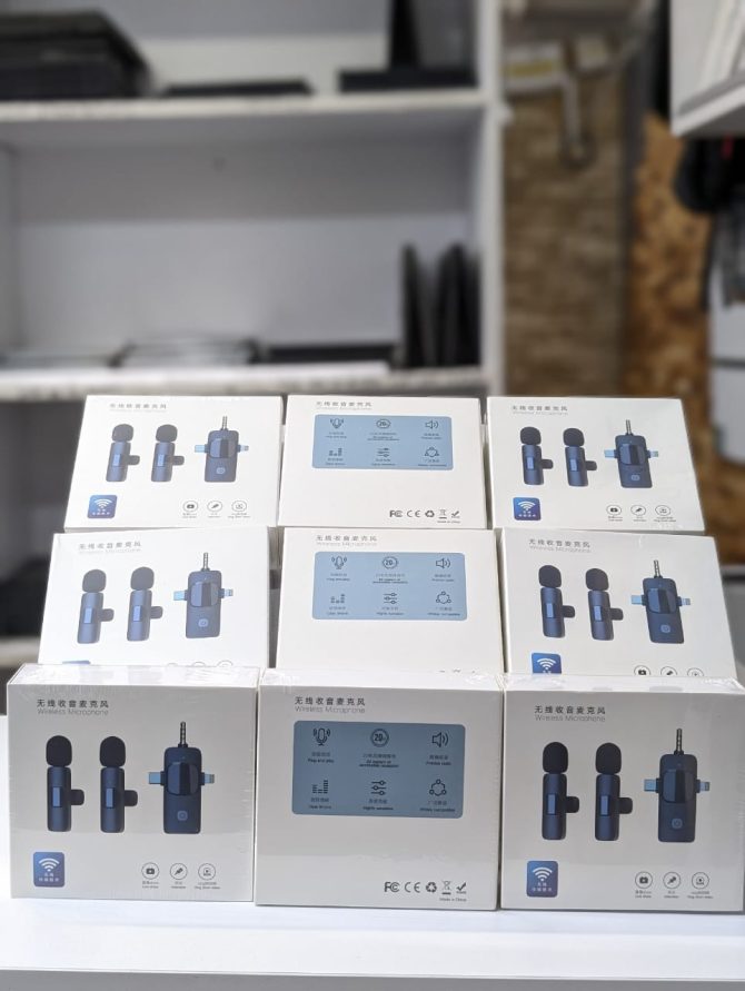 WIRELESS MOBILE PHONE MICROPHONES