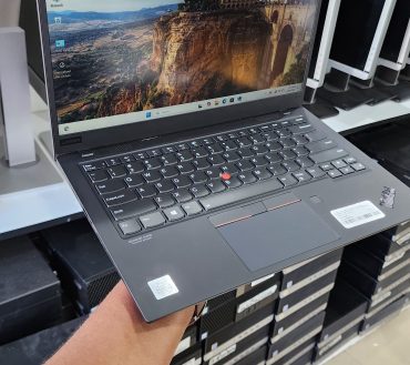 Lenovo x1 carbon Intel Core i7 16gb ram 512gb ssd storage