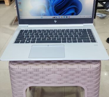 Hp AMD ryzen5 8gb ram 256gb  1GB dedicated radeon graphics