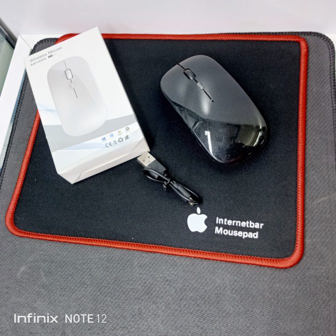Rechargeable Bluetooth mouse
