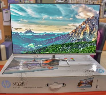 HP M32f Monitor