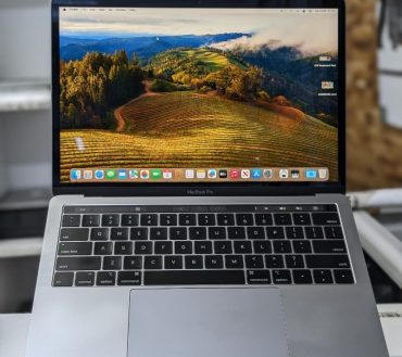 Apple Macbook Pro 2019 13inch (A1989)  i7 16GB 256SSD