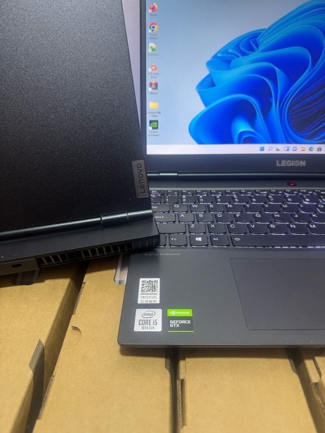 Lenovo Legion Y7000 – Core i5 10th Gen / 16GB RAM / 512GB NVMe SSD / GTX 1650 4GB