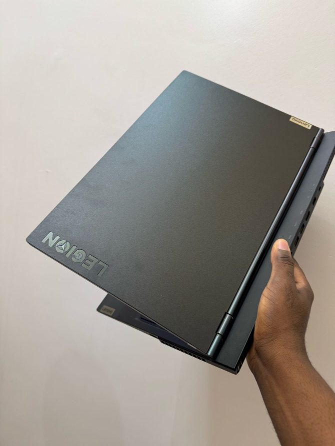 Lenovo Legion Y7000 – Core i5 10th Gen / 16GB RAM / 512GB NVMe SSD / GTX 1650 4GB - Image 2