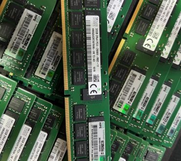 HPE 32GB 2RX4 PC4-2666V-R Server Memory Module